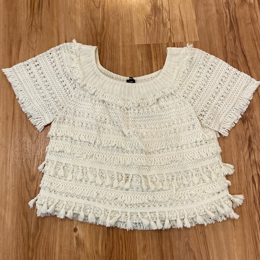 LOVE SAM short sleeve crochet tassel top XS